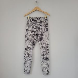 Lululemon Wunder Under Legging Size 8 Tie Dye Gray